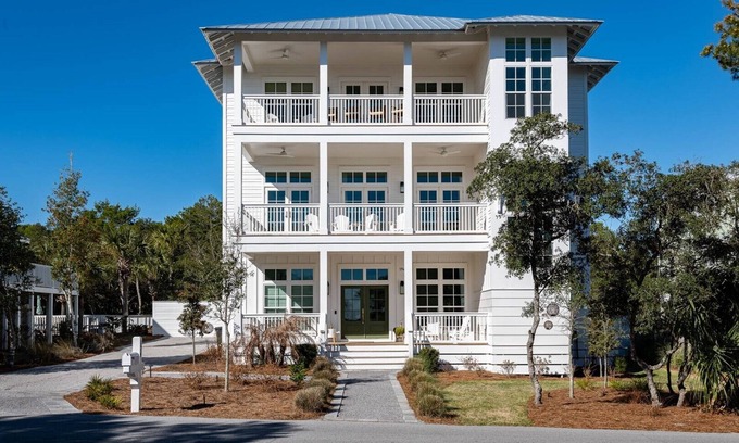 Gulf Trace Casa | "Pelican Trace"~New Lux Build~Gulf/Park Views~Private Pool~Beach Gear~Gulf Trace
