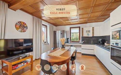Bayreuth Apartamento | Salí Homes K39 Monte-Carlo -Spacious 6-Bedroom Apartment with Terrace and Garden Views in Bayreuth Ideal for Groups