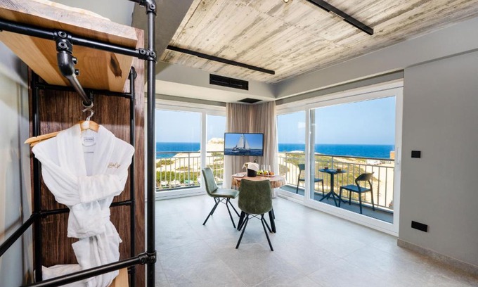 Marsalforn Apartamento | Salini Suites