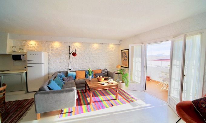 Salobrena Casa | Duplex Casco Antiguo Salobreña Impecable, Espacioso, Acogedor, Sereno, WiFi + AA