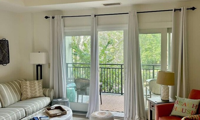Demere Park Condominio | Salt Air Villas 208 Stunning efficiency condo