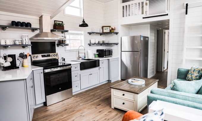 Dover Casa | Salt and Pepper at In The Pines Pr6264