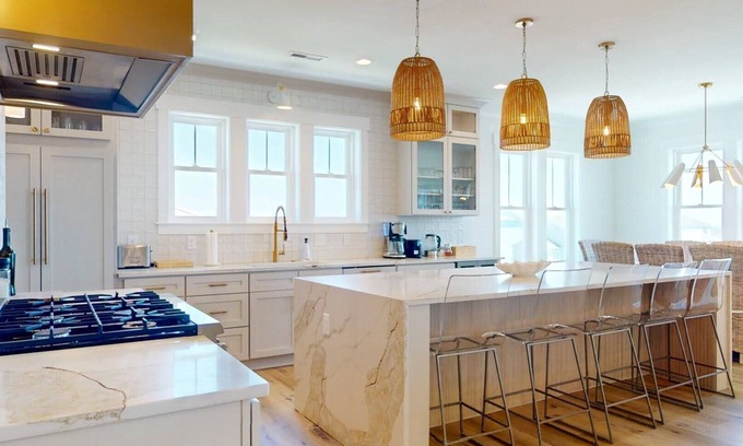 North Carolina Coast Casa | Salt House - Luxury Vacation Home with Private Pool, Elevator, & Much More!