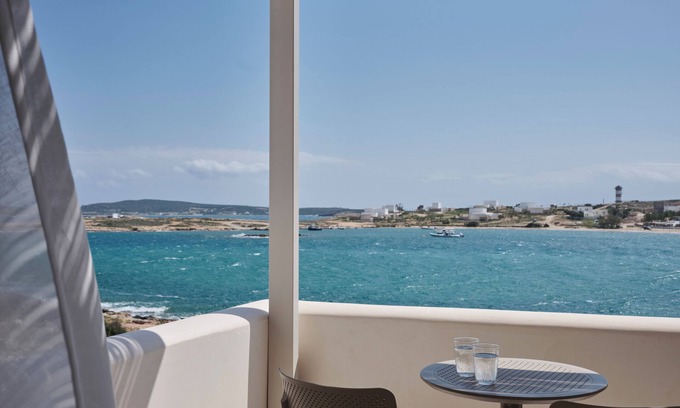 Naousa Hotel | Salt Suites Paros