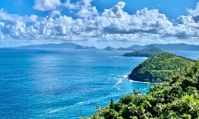 Estate Lovenlund Condominio | Sea of Light! A soft breeze, a slow morning, a view you’ll never forget.