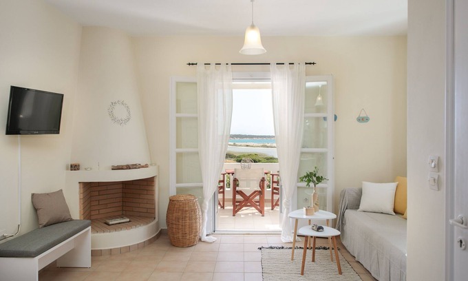 Naxos Apartamento | ¿Listo para unas vacaciones sin estrés, con vistas increíbles y la verdadera hospitalidad del propietario?
