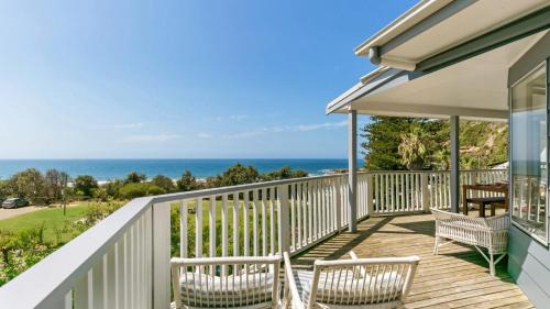 Killcare Casa | 'Salty Air Beachside Cottage' by HolidayCo