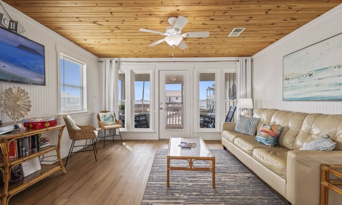 Southpointe Apartamento | Charming Updated Beach Cottage in Fort Morgan, AL