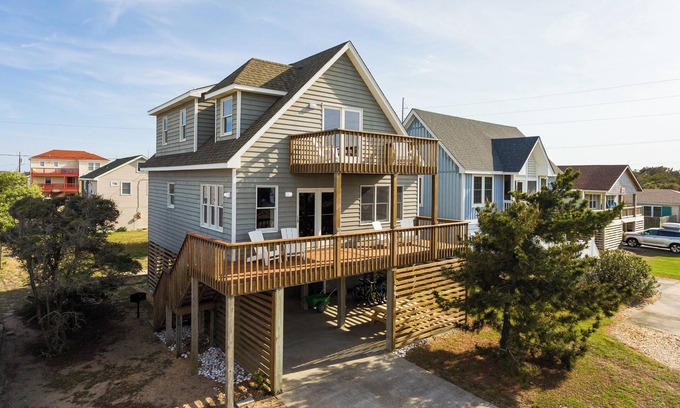 Kill Devil Hills Cabaña | Salty Vibes/2 Blocks to Beach/Close Beach Access/Wright Memorial & Ocean Views