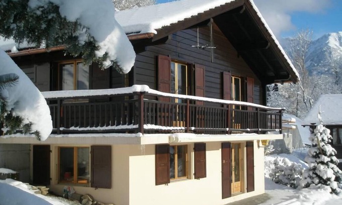 Salvan Chalet De Esquí | Salvan/Les Marécottes : Vistas montaña - Jardín, terraza - Esquí y senderismo