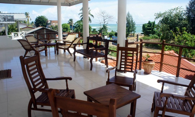 Unawatuna Casa | Sam's Guest House