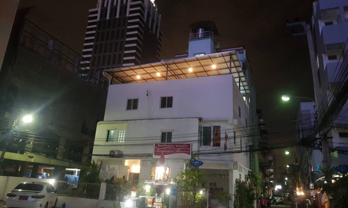 Chom Phon Casa | Sam's Place