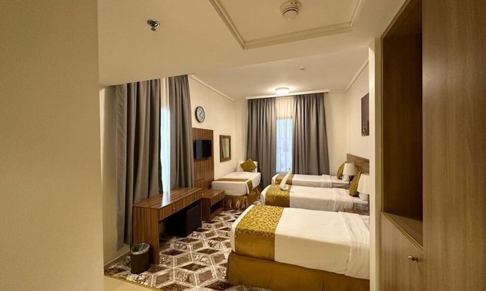 60th Street Hotel | Sama Al Amani Hotel