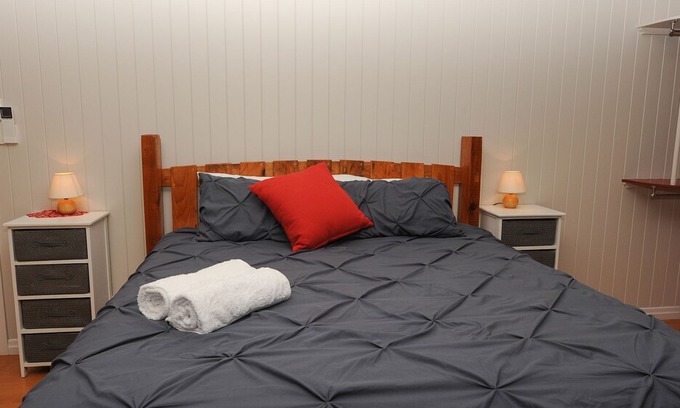 Mount Samson Casa | Samford Lakes - Spillway Cottage