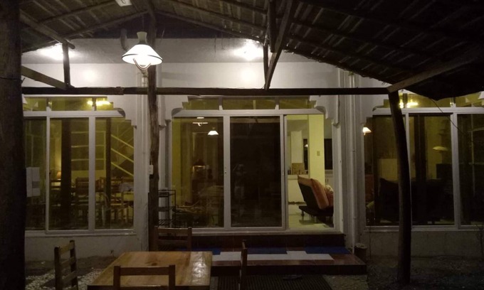 Central Luzon Complejo | Samu Beach House and Resort