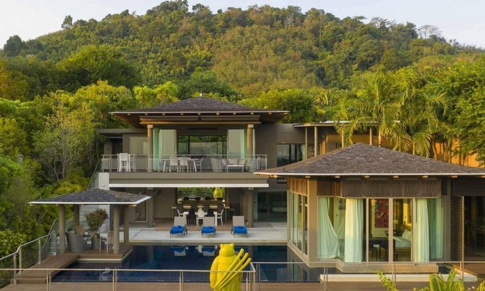Sa Khu Villa | Samurai Cat: Villa de lujo con vista al mar en Layan, Phuket