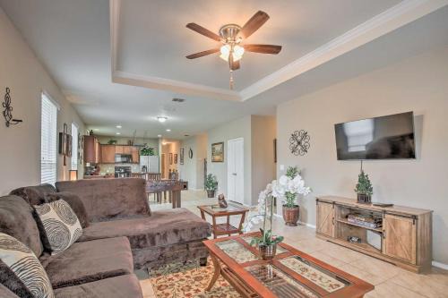 Wetmore Casa | San Antonio Abode Near Golf, Shops and Dining!