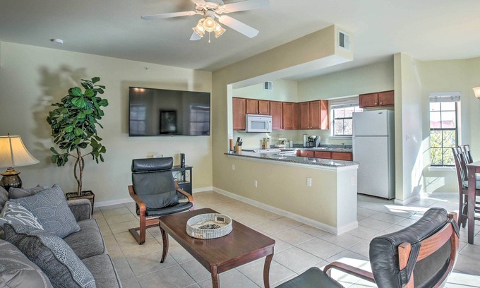 Eckhert Crossing Condominio | San Antonio Condo w/ Shared Hot Tub & Pool!