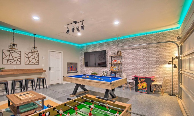 San Antonio Casa | San Antonio Home w/ Patio + Grill Near SeaWorld!