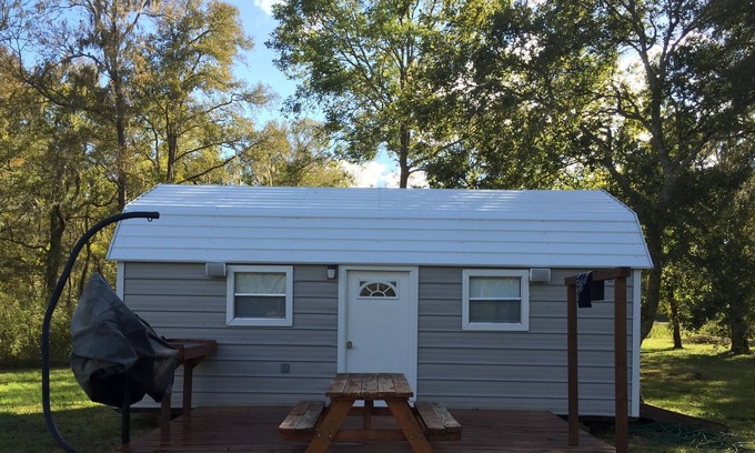 Needville Cabina | San Bernard River Cabin