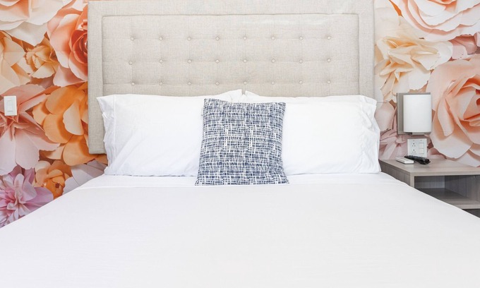 Old Town Casa | San Diego Staycation 🏠 WiFi + Cable TV - Discounts For Longer Stays