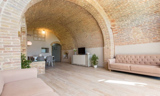 San Gimignano City Centre Apartamento | San Gimignano Town Garden - 8 pax