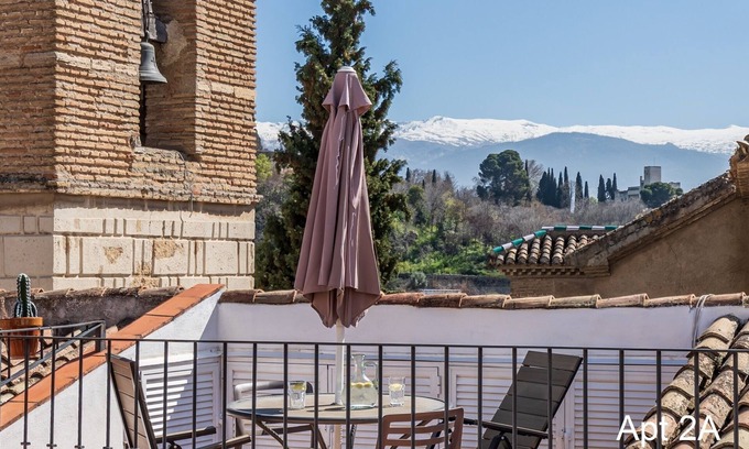 Albaicin Apartamento | San José apt 2A con terraza - Edificio protegido en el Albaicin, muy céntrico
