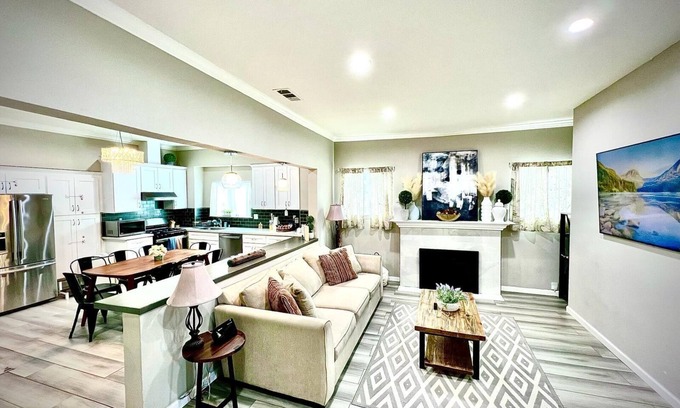 Willow Glen Casa | San Jose - 6 bedroom 3 bath