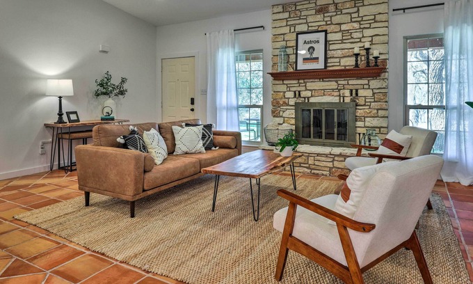 San Marcos Casa | San Marcos Vacation Rental: 4 Miles to Downtown!