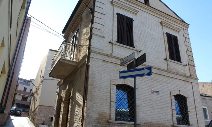 San Salvo Casa | San Vitale Home