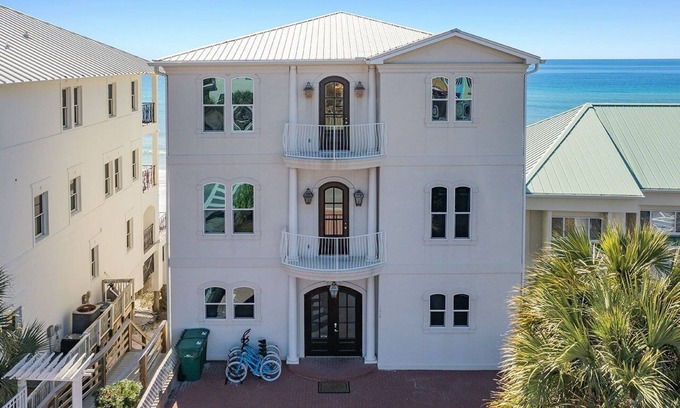 Delos Casa | Hermosa Casa Frente al Golfo en Miramar Beach con Deslumbrantes Vistas, Piscina y Gimnasio en Casa