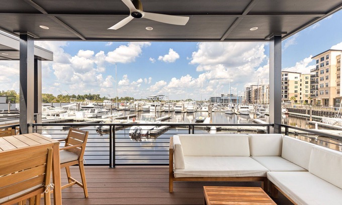 River District Apartamento | Sanctuary at The Cove - Downtown - Nextdoor to Wilm Convention Center