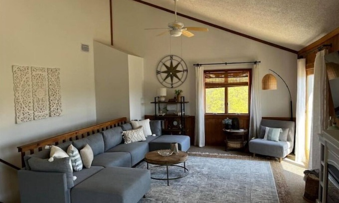 Corolla Casa | Sand and Stable - 4 Wheel Drive Only - Swan Beach