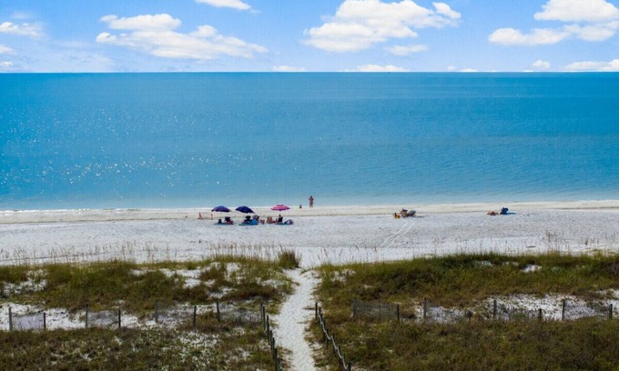 Mexico Beach Casa | Sand Buckets Unit D, Ocean View Beach Townhouse