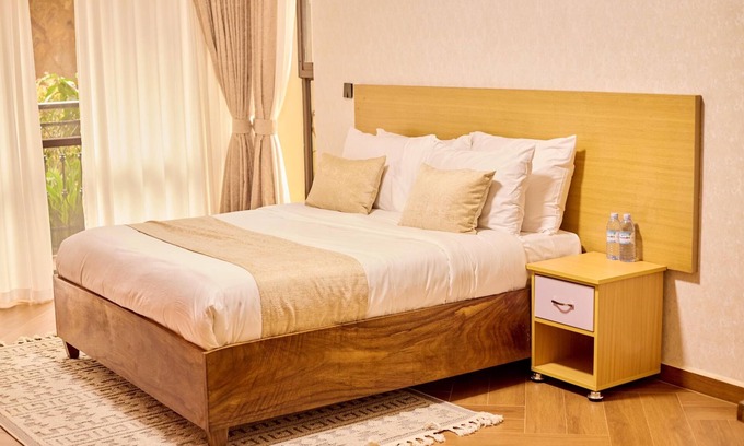 Entebbe Cama Y Desayuno | Sand Grains Residences 014