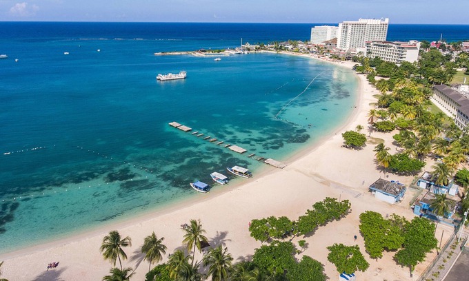 Ocho Rios Complejo | Sandcastles Beach Resort