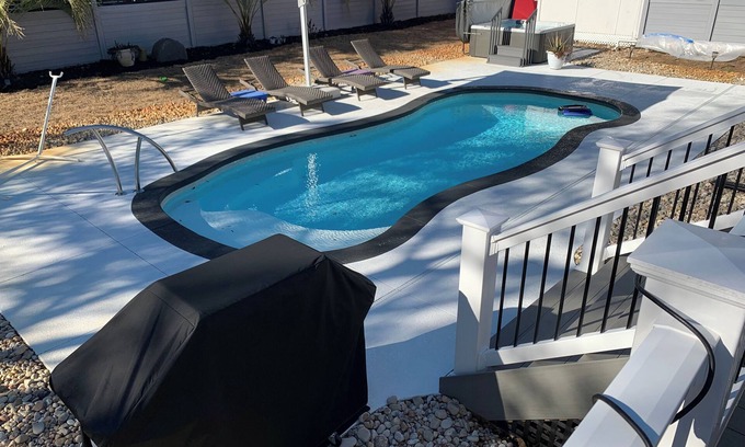 Tranquil Harbour Casa | Sandshakers is a Charming 3-bedroom Cottage on Oak Island. Enjoy your stay!