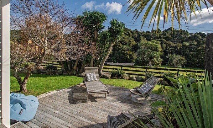 Matapouri Casa | SANDY BAY HIDEAWAY - SANDY BAY HOLIDAY HOME in Sandy Bay