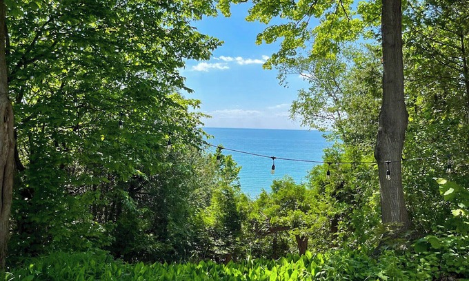 Bayfield Cabaña | Sandy Edge Retreat-Awesome Beach! - Private Lake Access