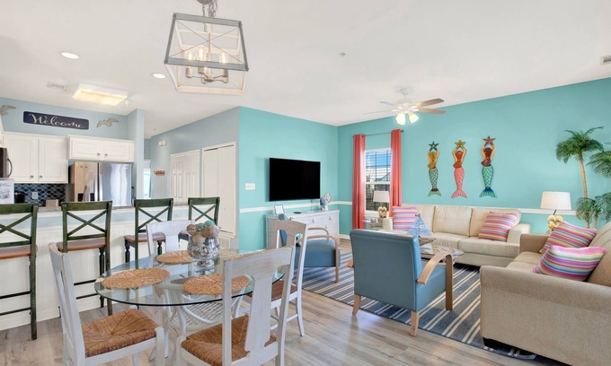Tybee Island Condominio | Sandy Feet Retreat 2bd/2ba Condo 500ft from Beach