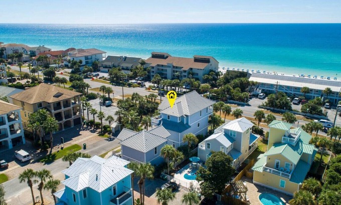 Crystal Beach Apartamento | Sandy Heels | Lux Home w/Pool