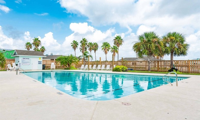Rockport Casa | Sandy Oasis