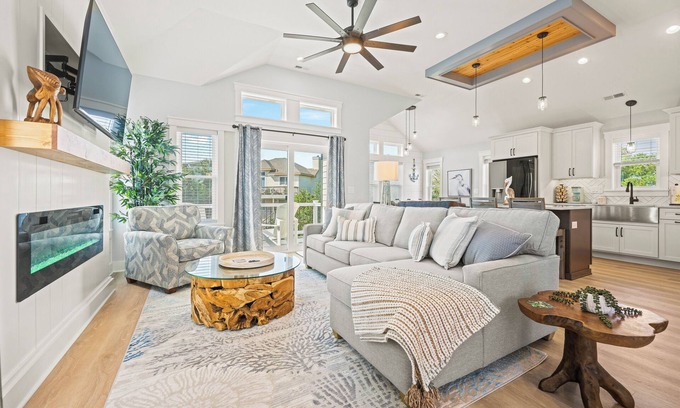 Monteray Shores Casa | Sandy Pelican: New Construction, Pool, Hot Tub, Elevator