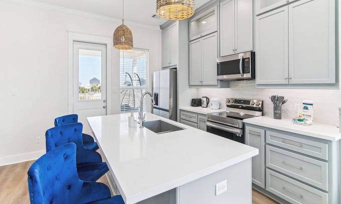 Terramar Beach Casa | Sandy Smiles | Pet Friendly + Community Pool