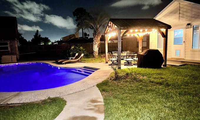 Panama City Casa | Sandy Toes 3/2 - Spacious POOL House In Panama City!!