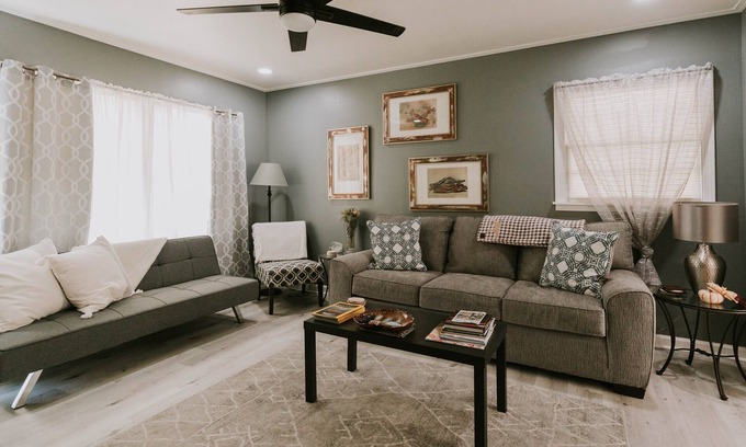 Ocean Springs Casa | Sandy Toes - near beach & downtown Ocean Springs! (golf cart district)