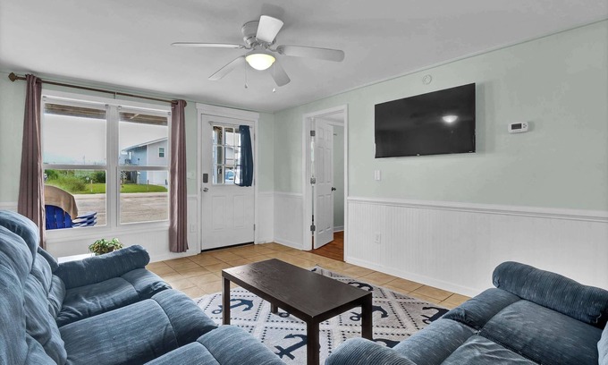 North Topsail Beach Condominio | Beach Access First Floor 2 Bedroom Unit
