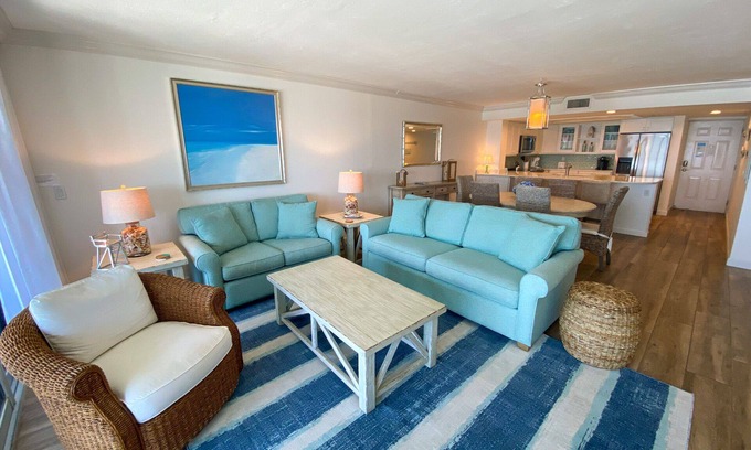 Punta Rassa Condominio | Condominio frente al mar recientemente renovado en Sanibel Harbour Resort