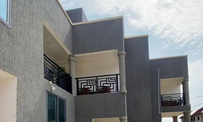 West Ridge Casa | Sankofa 2-3 bedroom private suite in a house at East Legon- Ogbojo -