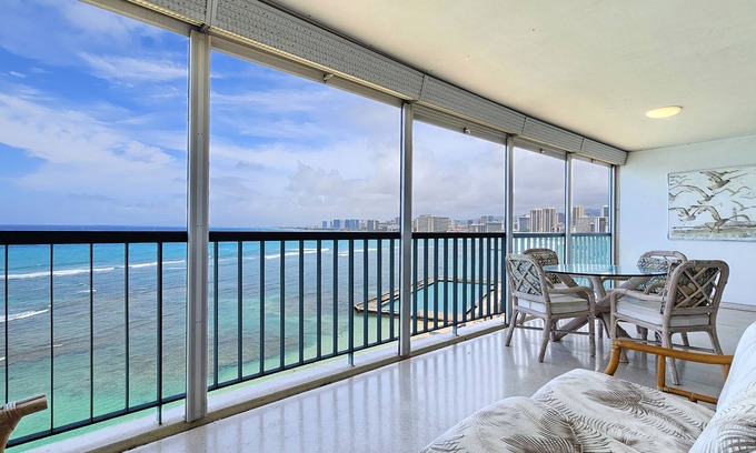 Diamond Head - Kapahulu - St. Louis Apartamento | King Bedroom Beachfront Sans Souci 1104